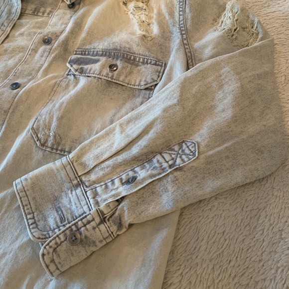 Oversized distressed American eagle jean jacket - Picture 4 of 6